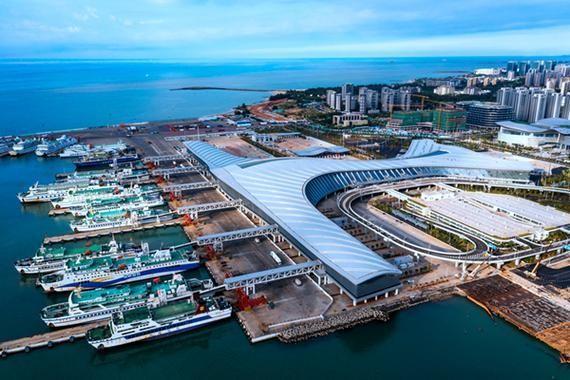 海南封关这事，现在不光新加坡坐不住，美日比它还慌——新加坡怕的是饭碗被抢，美日怕