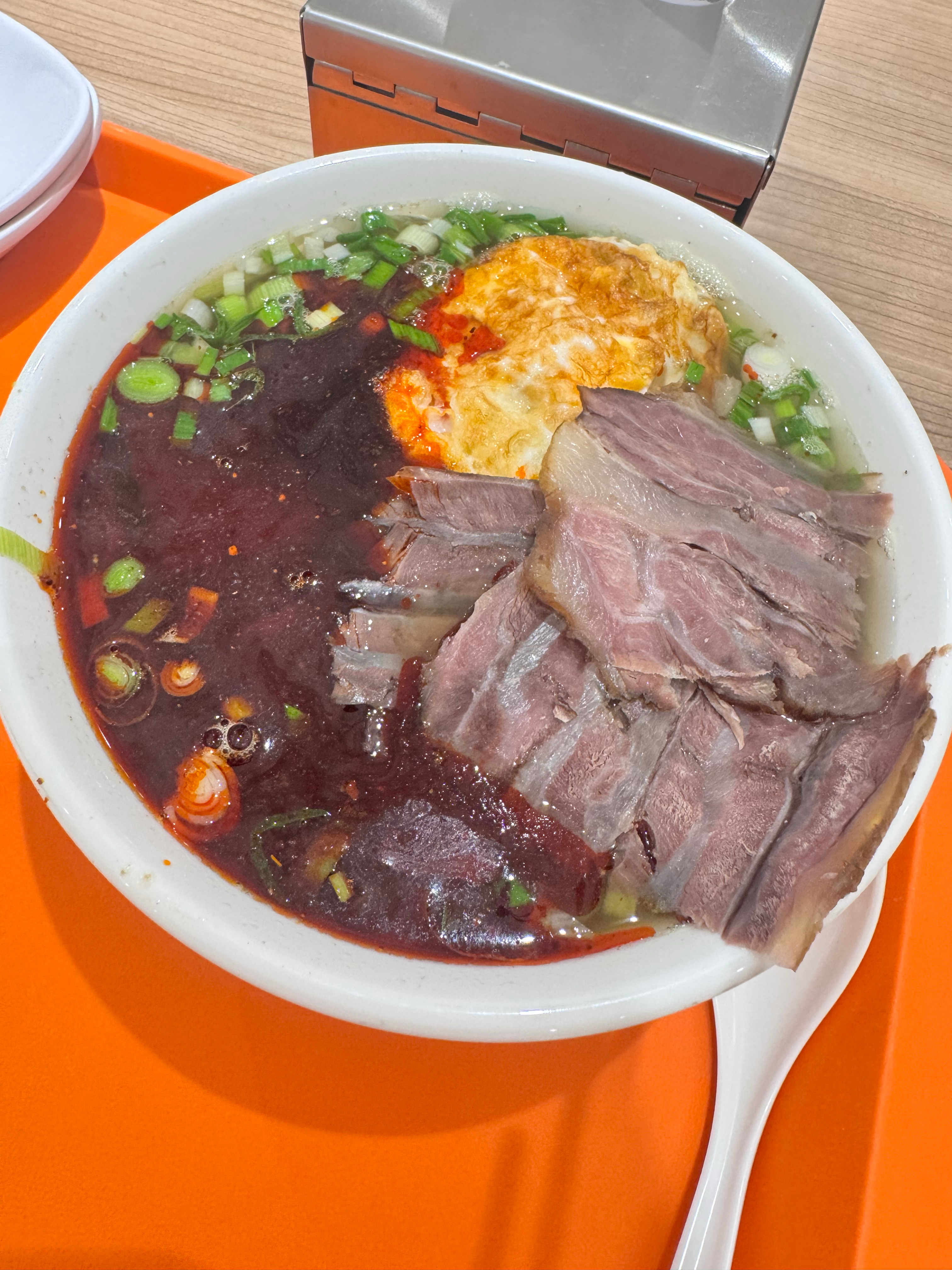 这碗牛肉面可以给到夯