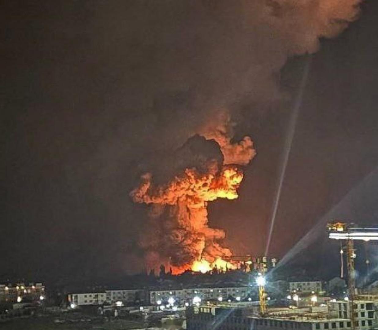 俄能源设施遭袭+制裁受阻油气出口运输链承压加剧收入下滑近日，乌克兰持续袭击