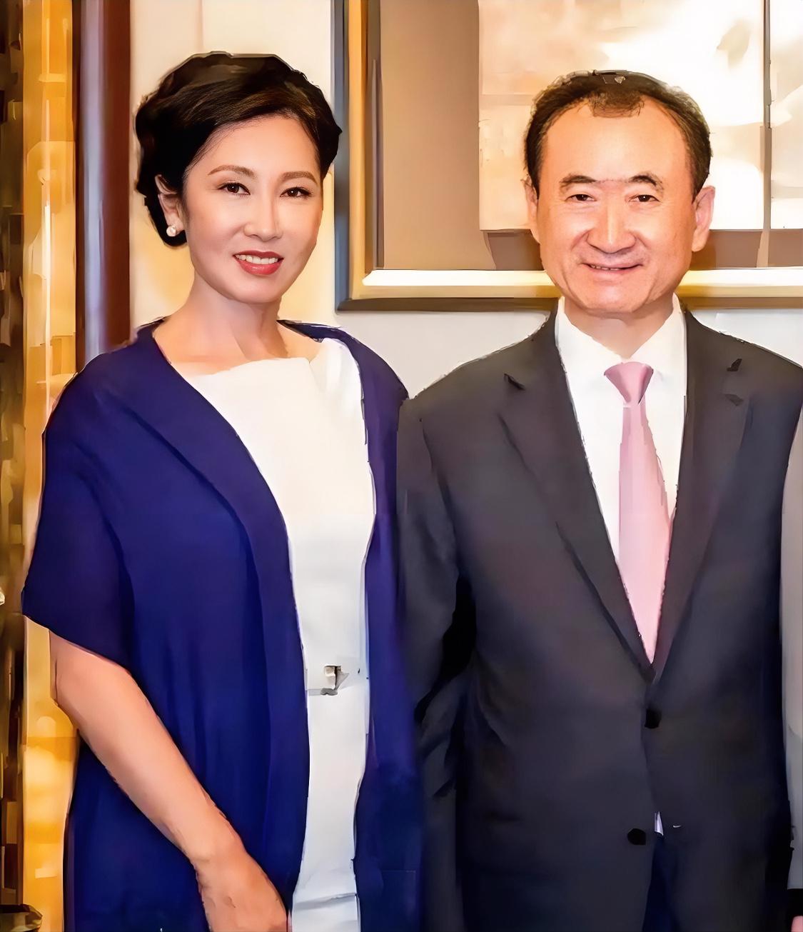 我问老公：“王健林被限高，林宁有几千亿咋不帮衬？”后来才醒神，咱都把夫妻情分和公