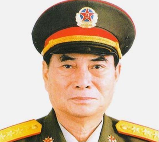 1996年时任中央军委副主席的张万年来到山西视察，在饭桌上他听到了一名部队领导的