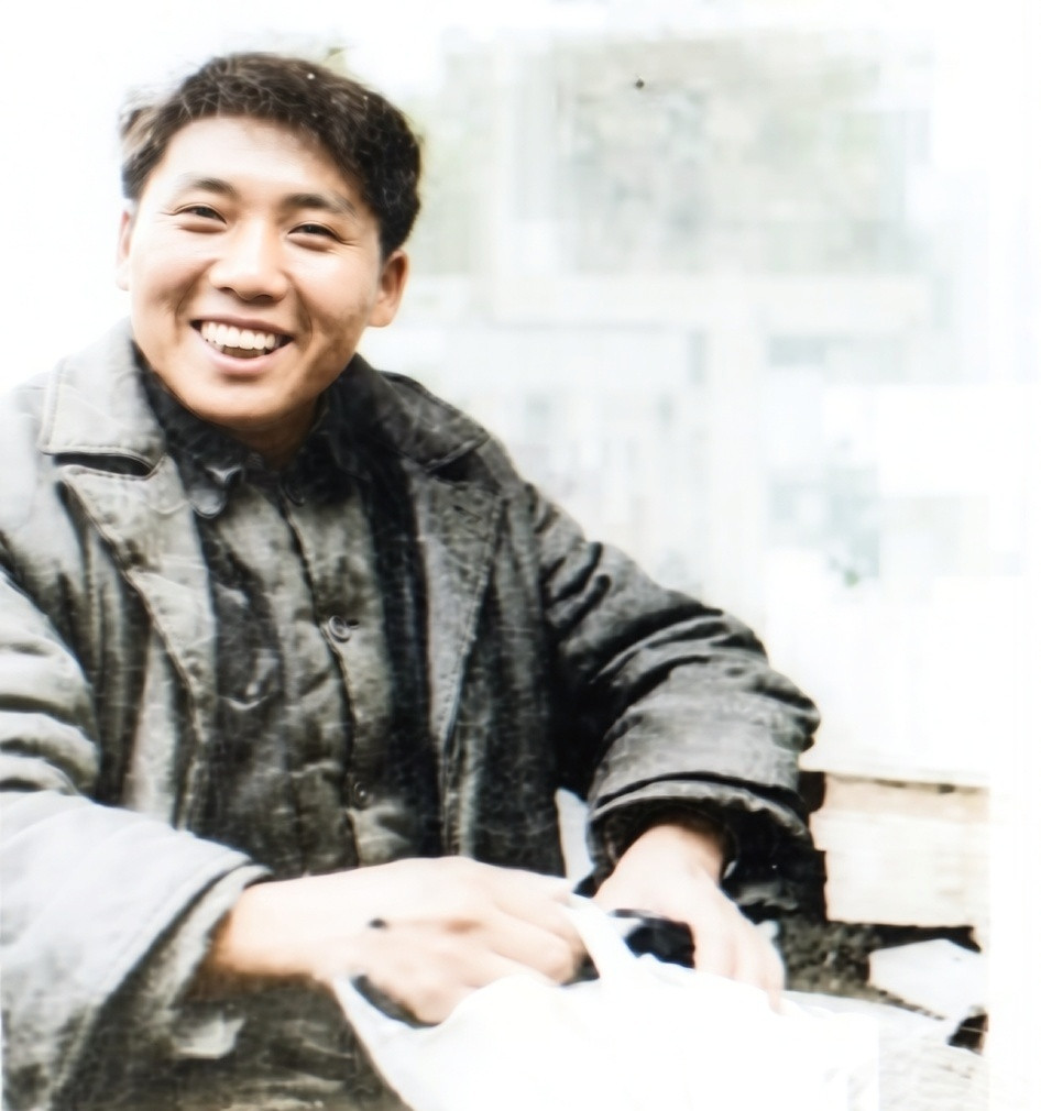 毛主席为啥不焦虑？他曾说:“此处吃亏，彼处胜利；东方不亮西方亮，黑了南方有北方。