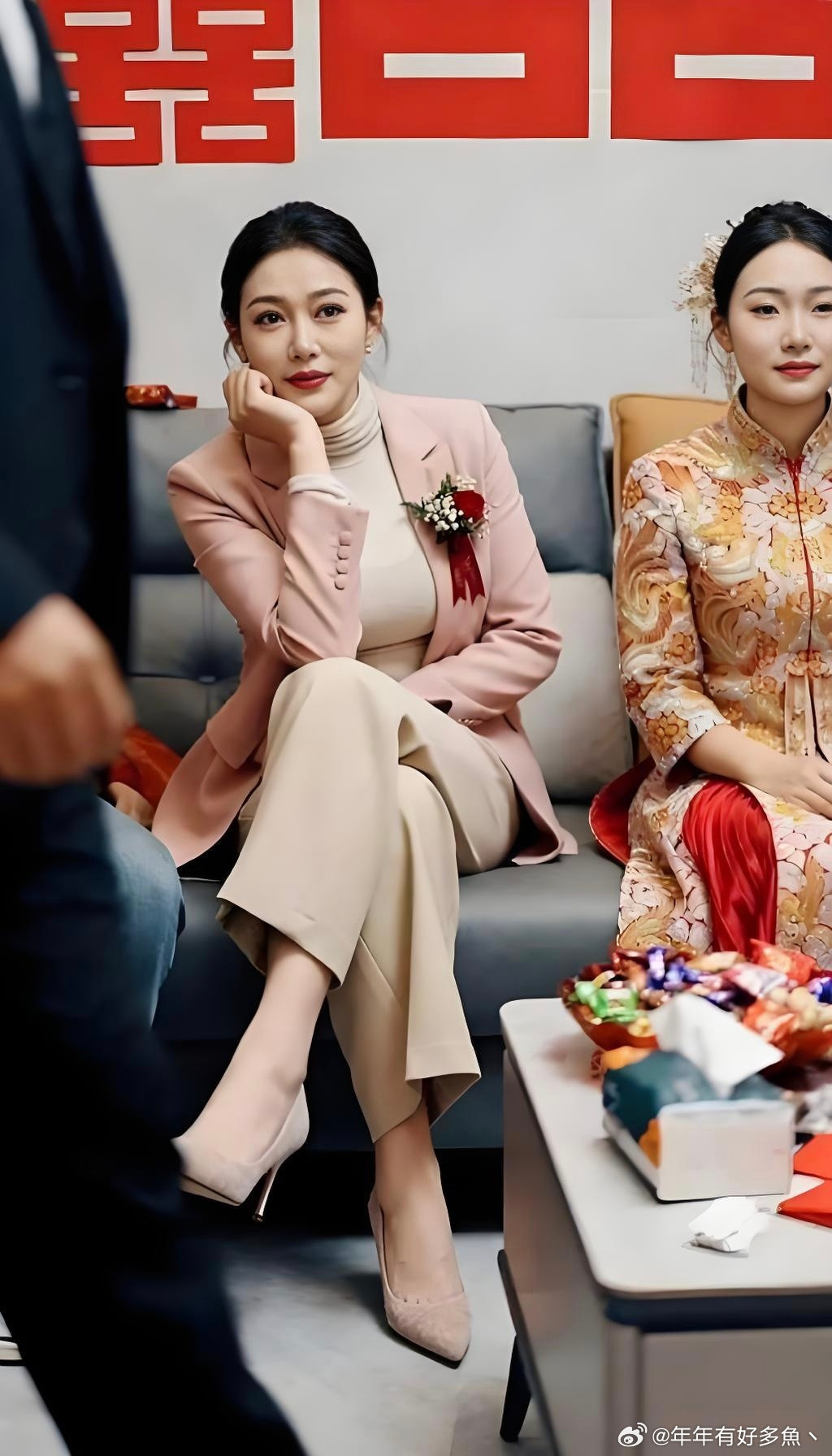 婚礼现场，丈母娘比新娘还有排场！