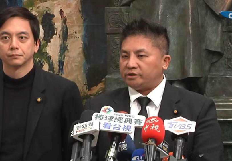 吴宗宪：暂不需要请辞主委国民党文传委主委吴宗宪今天在（21日）受访时表示，“