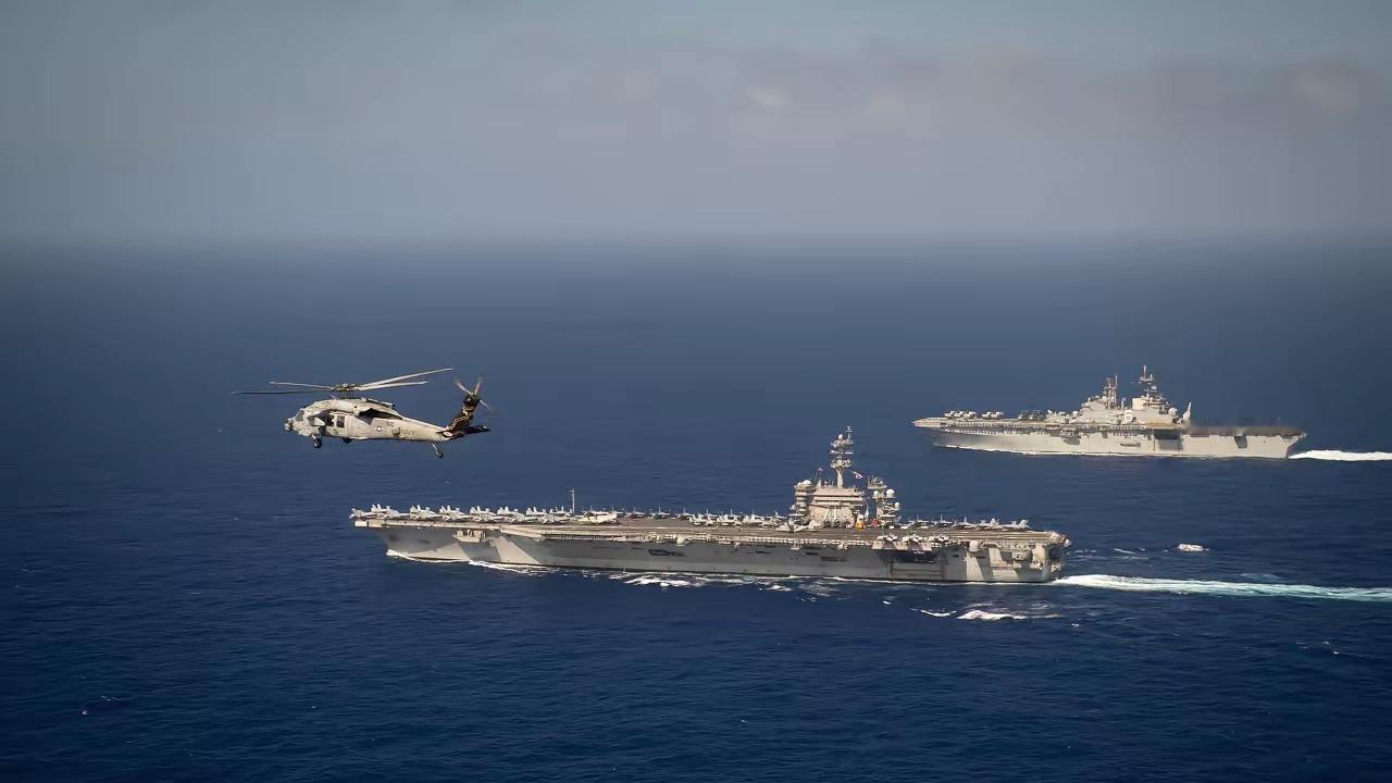 中国疯狂下水军舰真的只是为了守住台海吗？很多人以为北京在抵挡美国的航母。错了！真