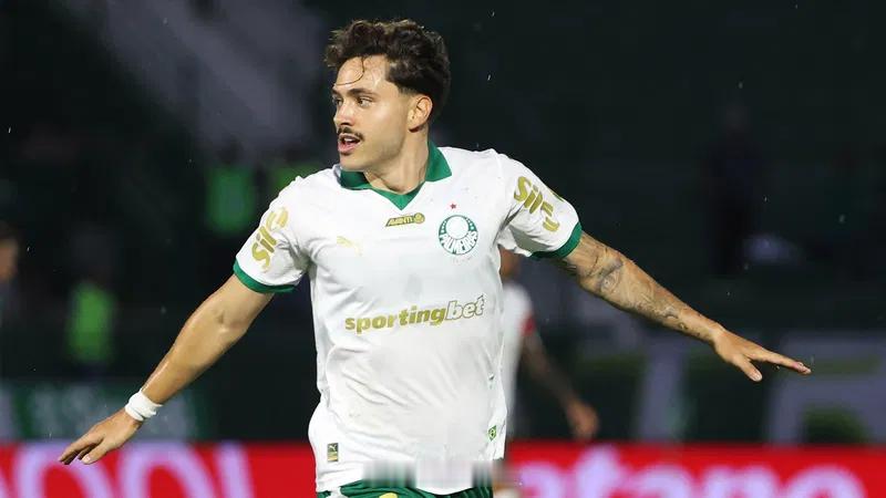 全球归化全球入籍巴拉圭可以啊，把帕尔梅拉斯中场大将毛里西奥归化了，球员多等了巴