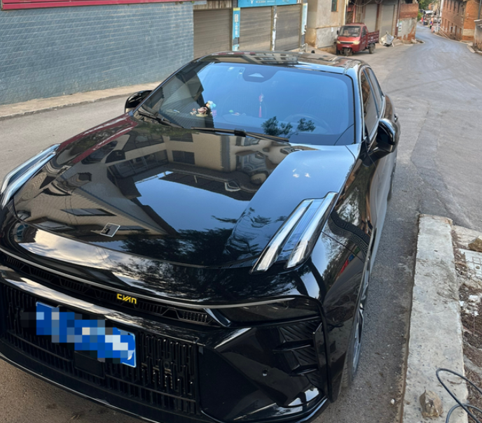 提领克03顶配半年了！我的用车感受！优点：1、马力足，不用运动模式，都会有推