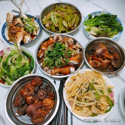 我是大姑姐，每次回娘家从来不提前通知，我直接买菜回去。不是娘家不买菜，而是是