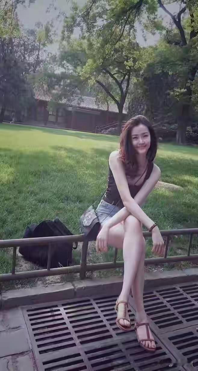 足够好看，不够清晰