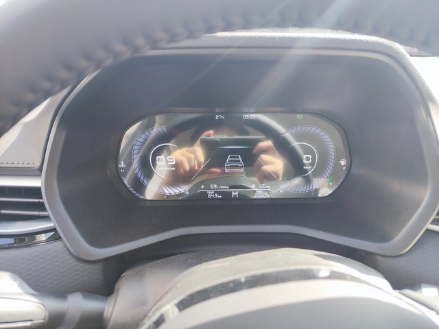 手动挡高速上加速无力帝豪23手动挡，新车未首保，回老家时，车上加驾驶员一共4人