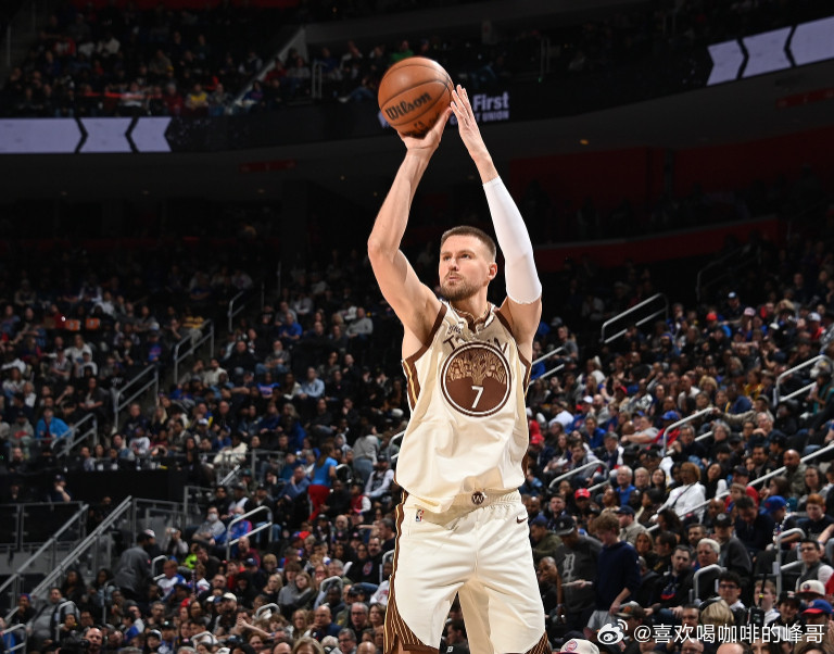 勇士明天将在客场对阵独行侠。球队更新伤病报告：梅尔顿（手部）大概率出战，波尔津吉