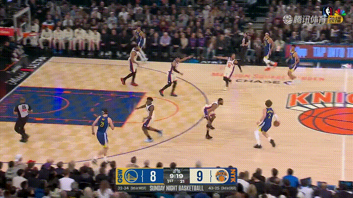 勇士中锋波斯特真是太让人喜出望外了！在今天勇士客场挑战尼克斯的比赛中，当时比赛进