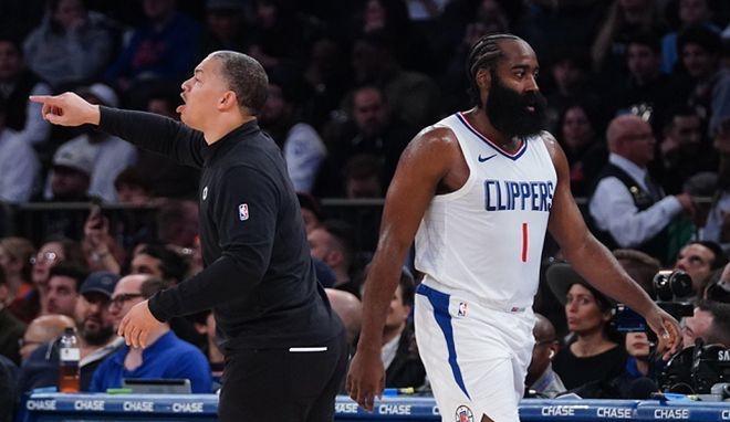 博格丹需要打的更自信一些，鲍威尔的位置就指望你来顶替了！目前来看桑德斯还得继续