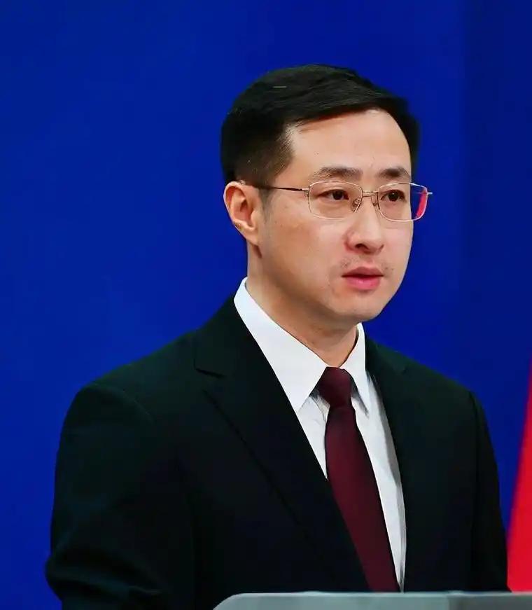 中国外交部再次发表声明，7月27日，针对日本外长茂木敏充称：“他在会议期间与
