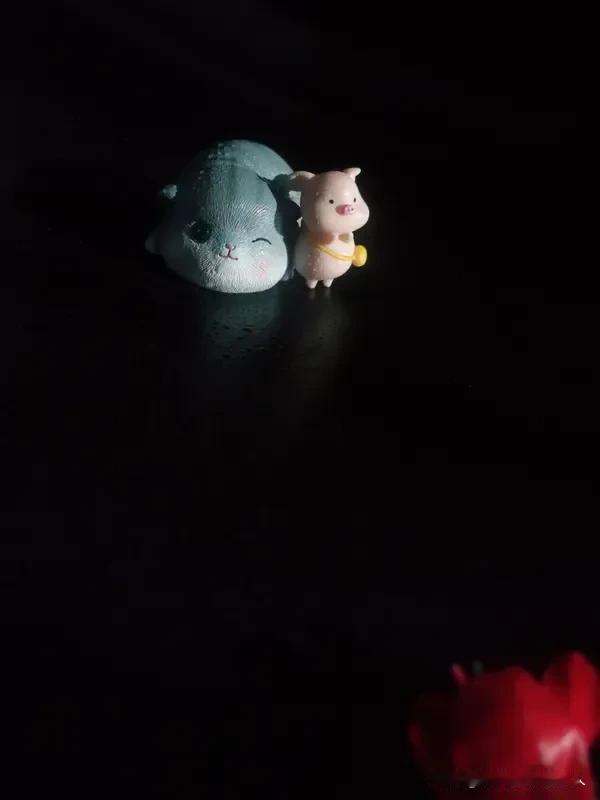 世上最贵的东西，往往都最简单，一年四季，一日三餐，家人在侧，岁月绵长。