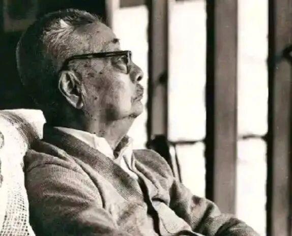 周建人家族后代传承周建人一生有两任妻子、7个子女（4子3女），其中与前妻