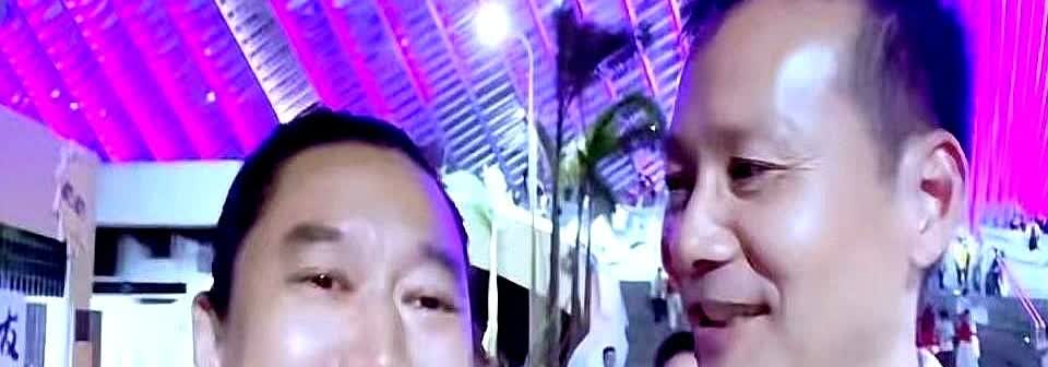 刀郎与两位徒弟的近况再掀热议。大弟子王瀚仪在海口演唱会后与铁粉才宝的对话