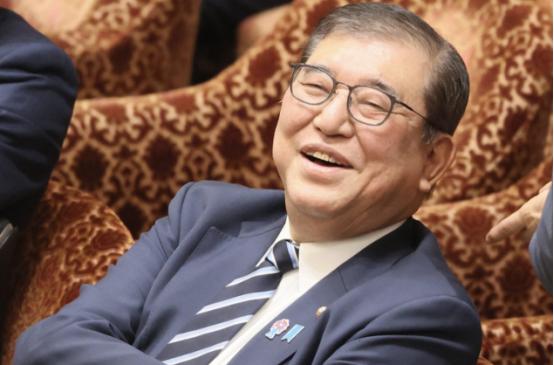 日本为何总要赌国运侵华？很多人以为是军国主义，错了！真相是，日本前首相石破茂亲口