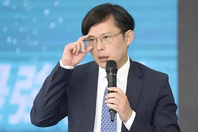 就在刚刚，民众党主席黄国昌发表声明，4月26日，针对赖清德弹劾案，赖清德