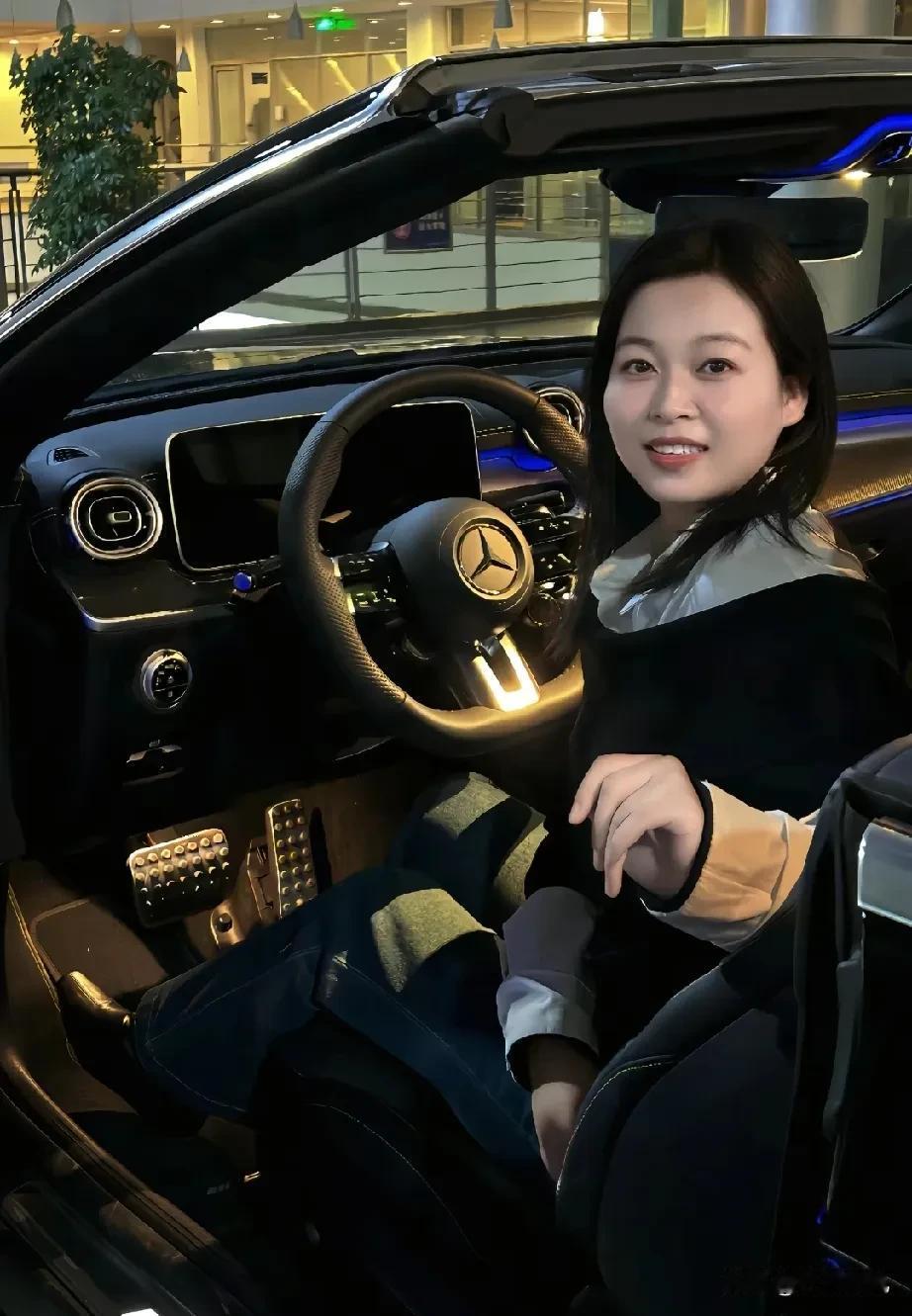 你发现没有奔驰的巅峰是迈巴赫路虎的巅峰是揽胜奥迪的巅峰是A8宝马