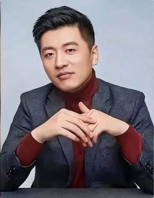 张雪峰说："高考表面上看是考大学，学专业，以后找一个好工作，但是高考的本质，实际