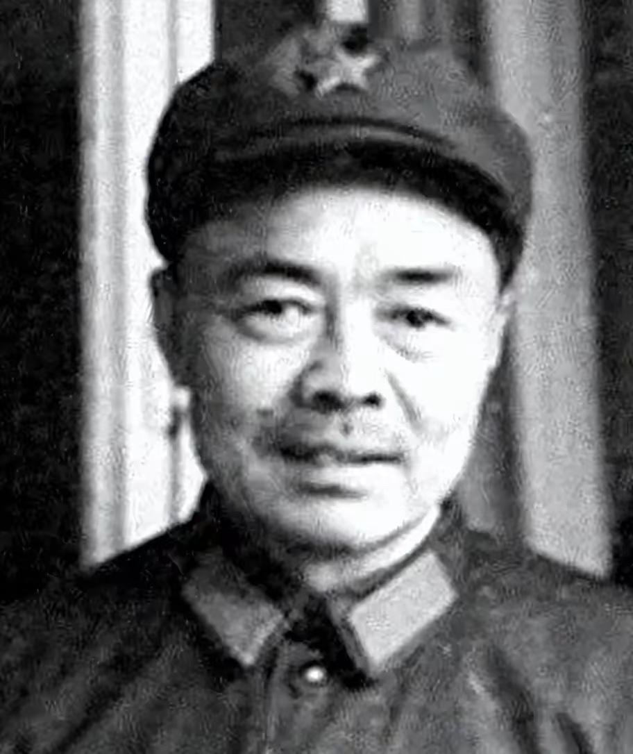 建国初期的军队建设，充满了艰难抉择。1953年朝鲜停战后，全国百废待兴，军费极其