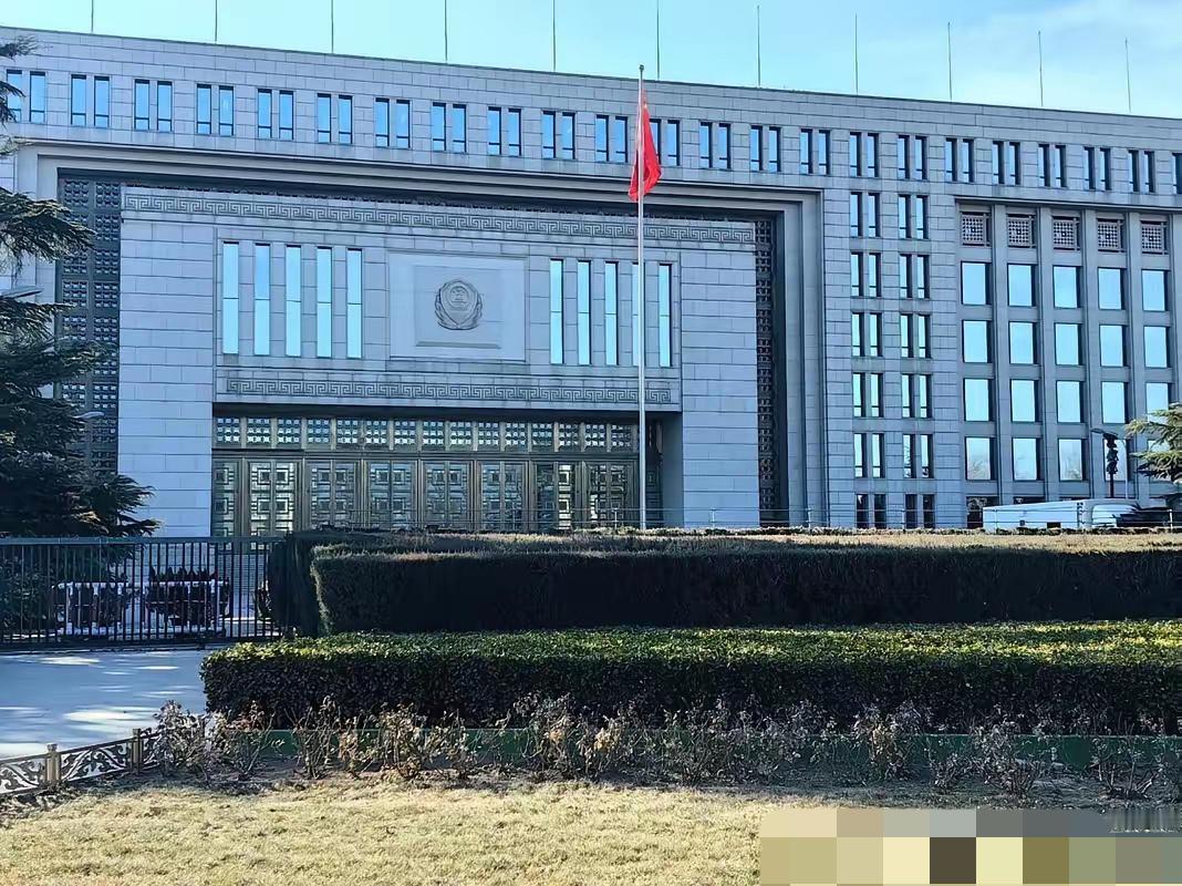 高志凯建议“国家移民管理局”改回“出入境管理局”是对的，切勿中专家计沦为“润人”