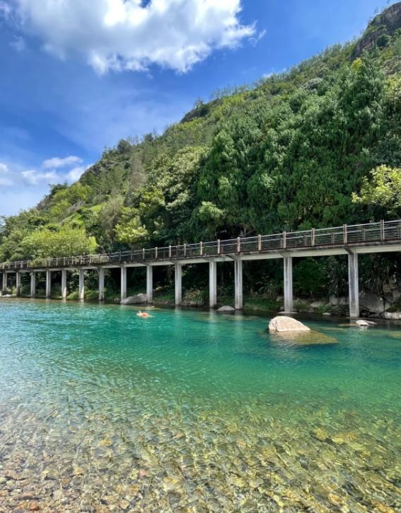 女人的四个欲望巅峰，你到了哪个阶段？亲爱的朋友们大家好，我是海林小百科，今天我