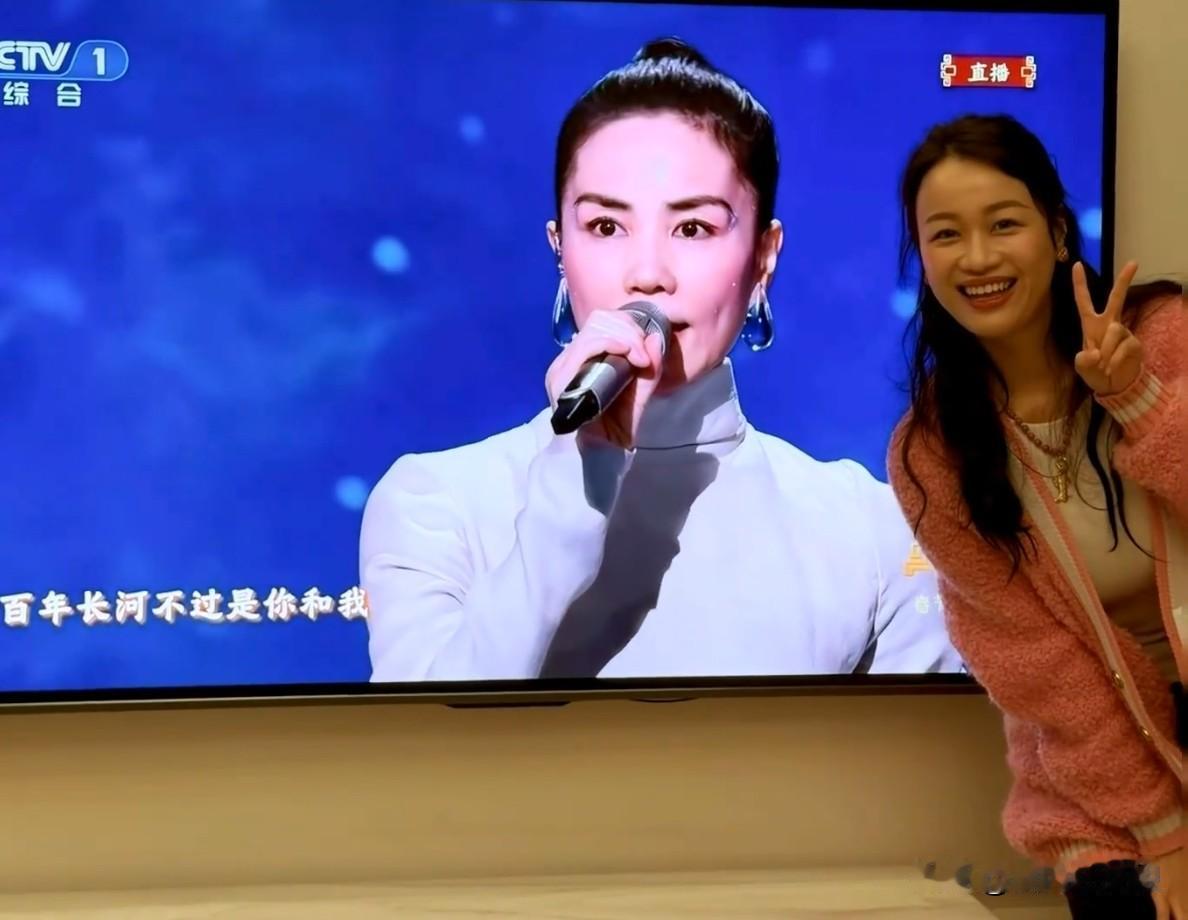 王菲演绎完《你我经历的一刻》歌词创作始者ZaZaZsu马懿发文这位毕业于北大