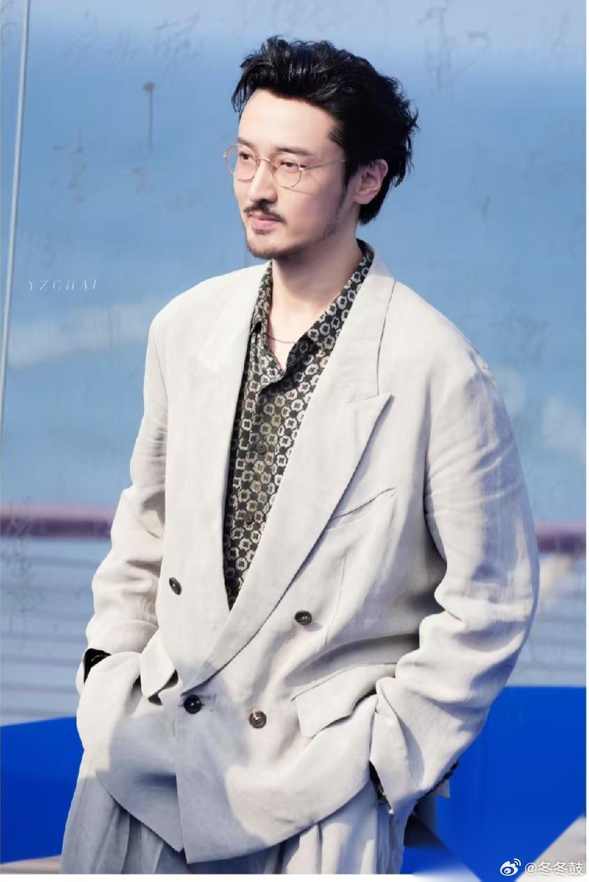 我有预感，王传君参加披荆斩棘，除了情怀和才华，最重要的就是为了给宝贝女儿提供
