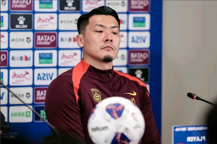 谁能帮我劝劝王大雷他在新闻发布会上说要把不好的从球队带走把好的留给新队员