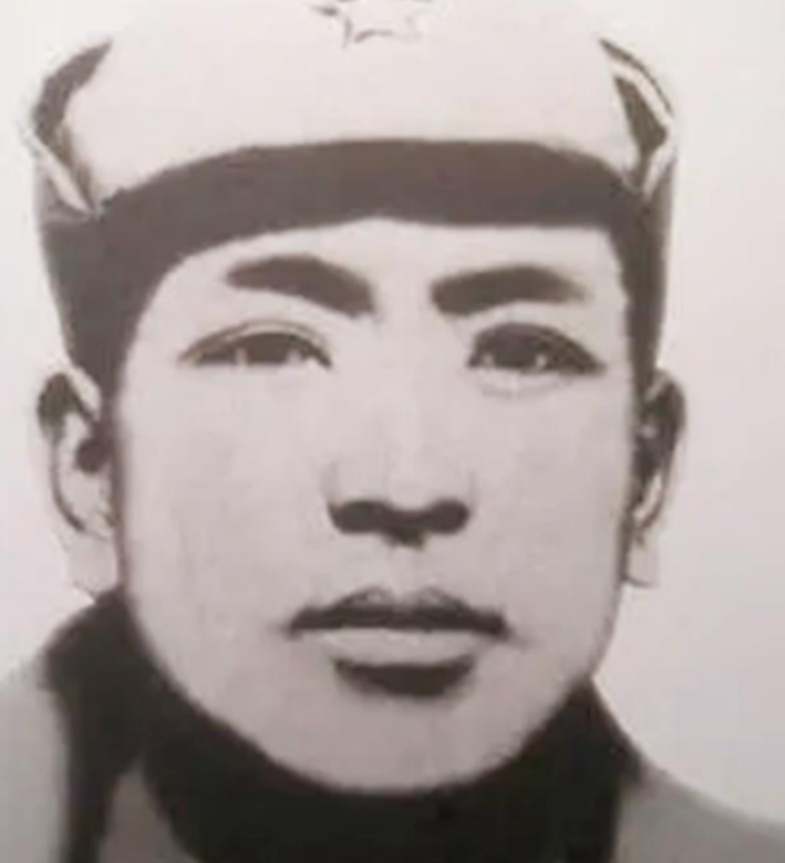 1930年，罗南辉去万县接头时，不幸被捕。被捕后，他不按常理出牌，直接承认了自己