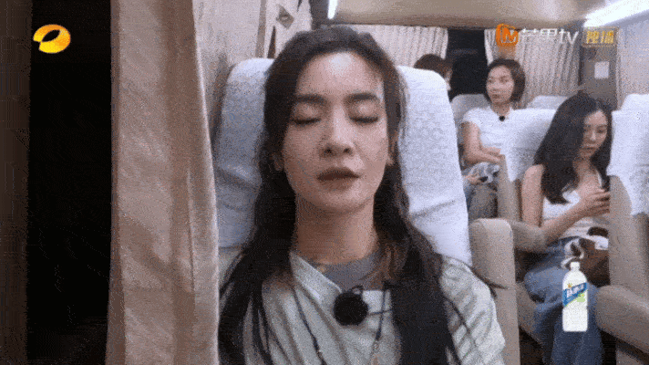 太抽象了哈哈哈哈哈练气息这个事情蛮正常的，但是被这样一问[doge]好搞笑啊李晟