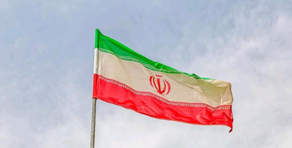 伊朗总统露面了！让美国大感意外，还以为哈梅内伊死亡之后，伊朗总统会转变为亲美派，