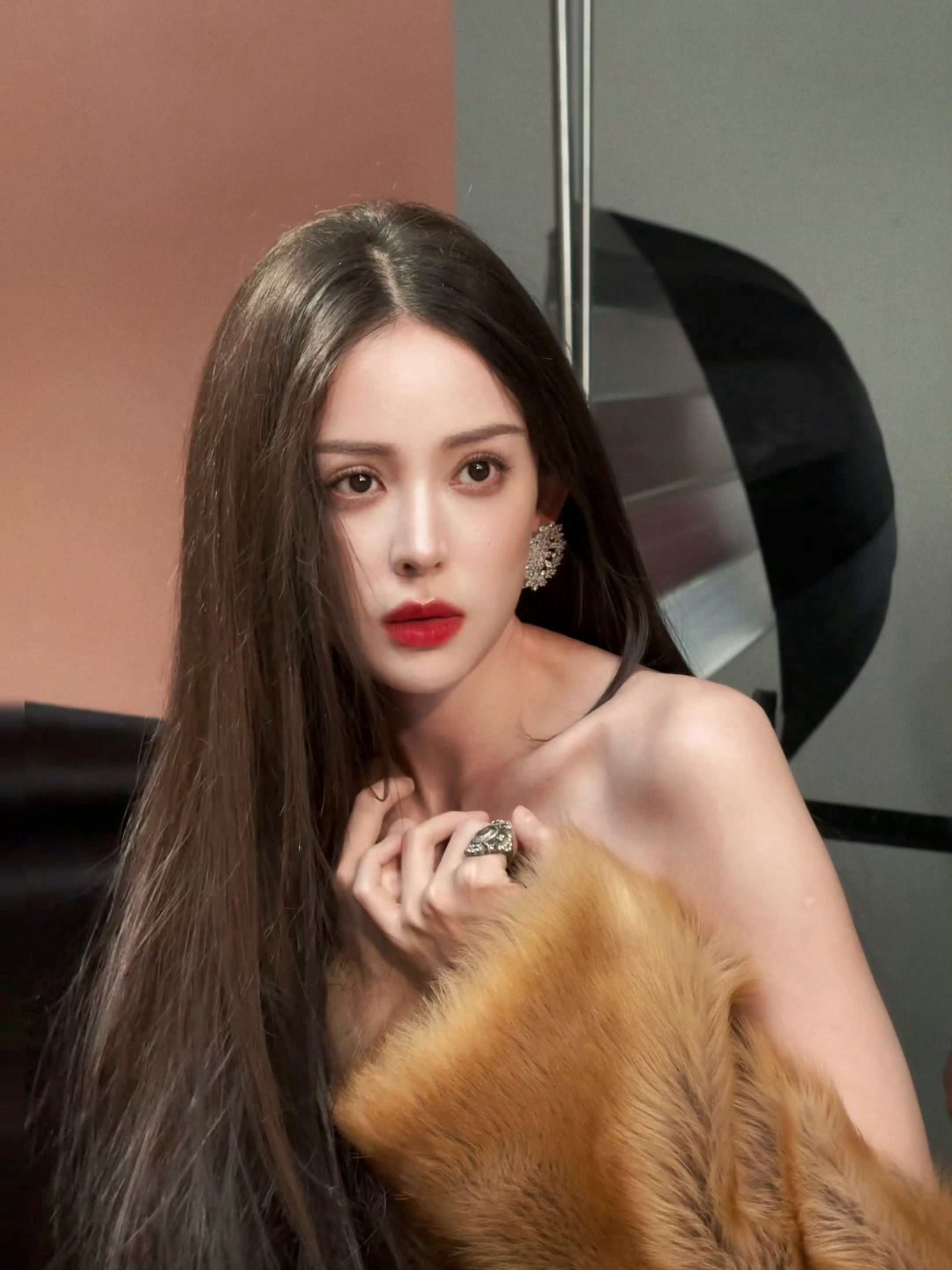 没说真的没有意识到这是披头散发的美丽程度….​​​