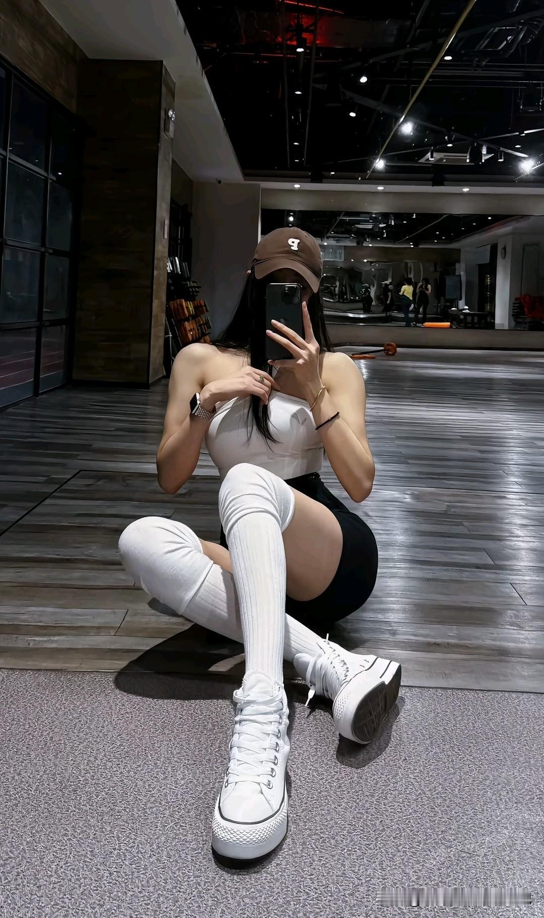 晒图笔记大赛健身网红，专业就是专业[赞][赞][赞]