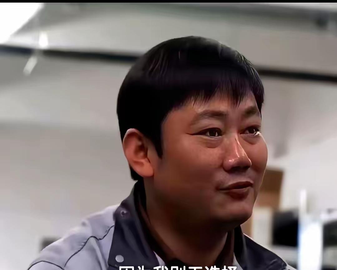 张雪在葡萄牙拿了双冠，台下还没庆祝完，他自己先泼了盆冷水。他说，夺冠的车，轴