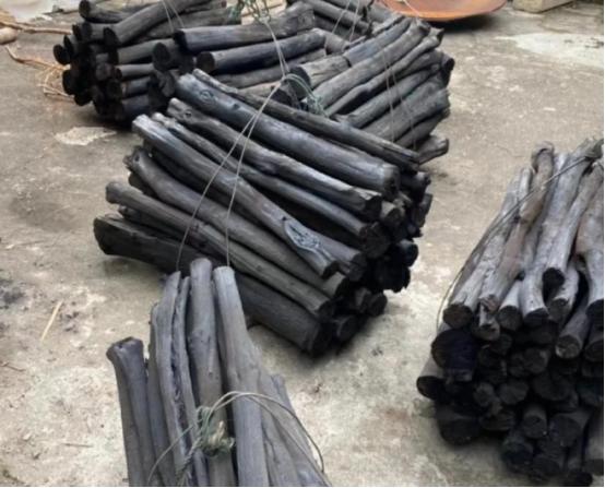 木头明明可以直接当柴烧，为何古人非要加工成木炭售卖呢？ 麻烦看官老爷们右上角