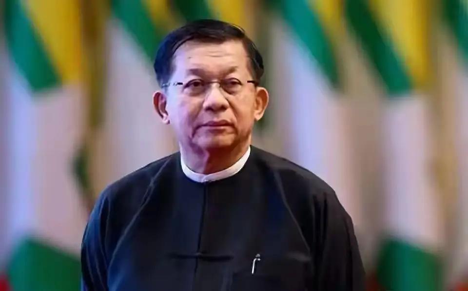 缅甸变天了。咱们苦等18年的皎漂港，终于要开工。敏昂莱这个人，3月底先交出兵