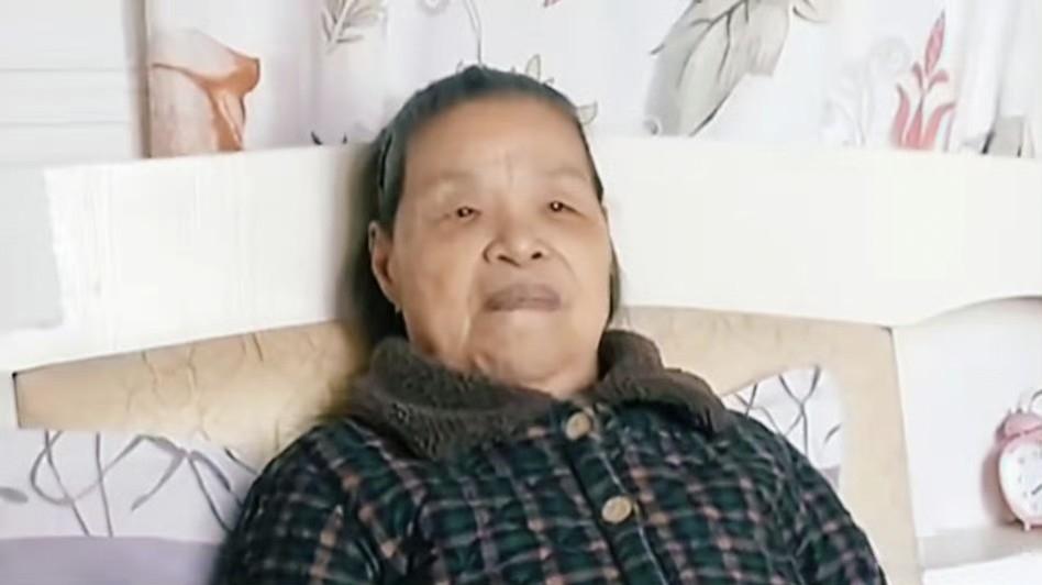 92岁“睡美人”奶奶火了！每天睡20小时，身体倍儿棒，医生都羡慕。湖北武汉