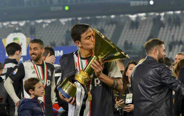 意甲-AC米兰1-0尤文图斯：昔日“神圣同盟”，如今难兄难弟|前瞻足球AC米兰，