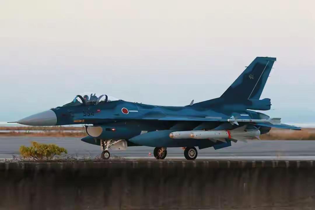 12架日机挂满导弹，对辽宁号发动模拟打击？日本该庆幸这不是实战12月9日，日