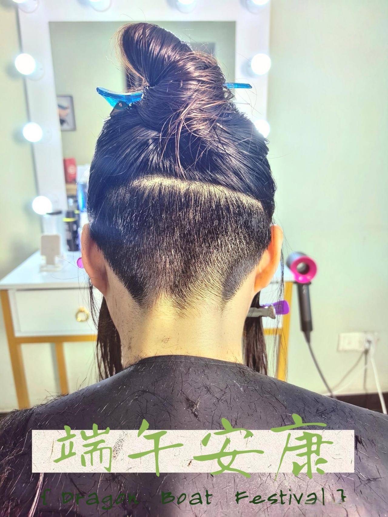 新发型真的是太帅了吧