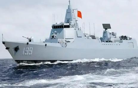 中国海军的一个谜之操作，谁都知道055很强，但海军就是不怎么造055，而是选择造