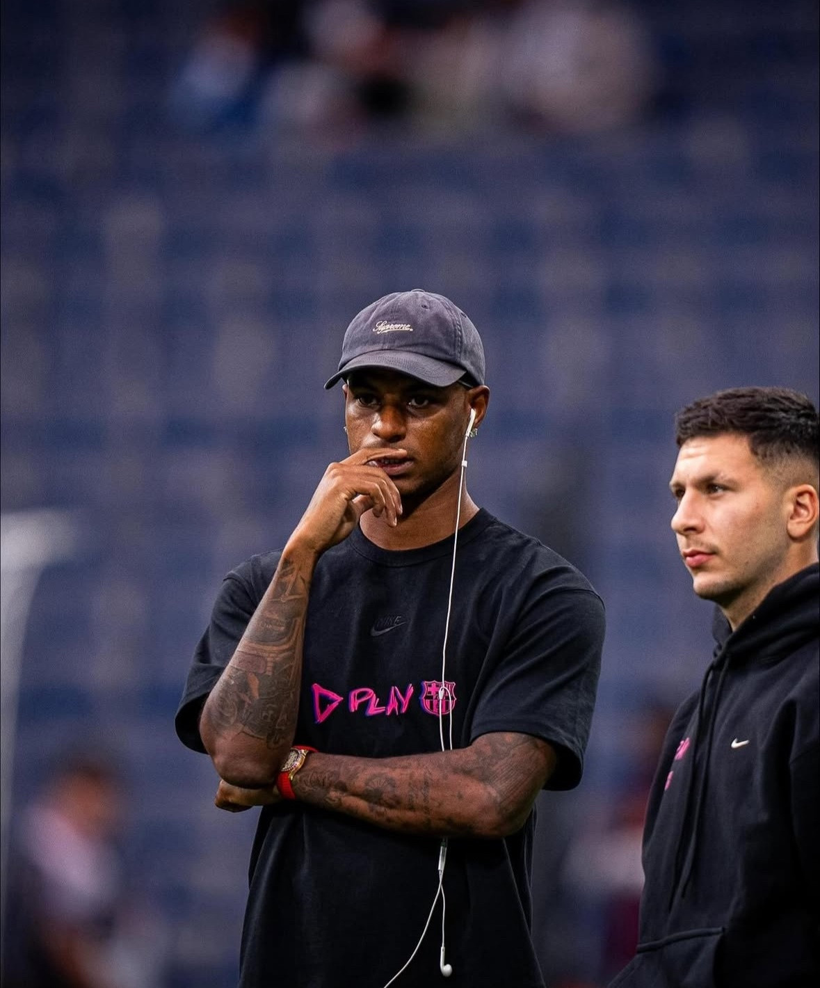 每体：拉什福德的团队已经开始与巴塞罗那俱乐部管理层进行谈判，并表示愿意在以下基