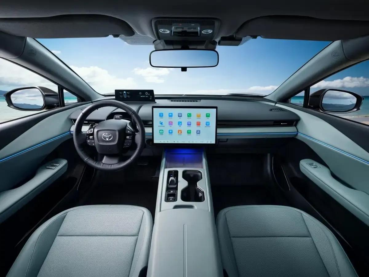 一汽丰田bZ3智享家共4款车型（JOY/PRO/PRO+/MAX），官方指导价1