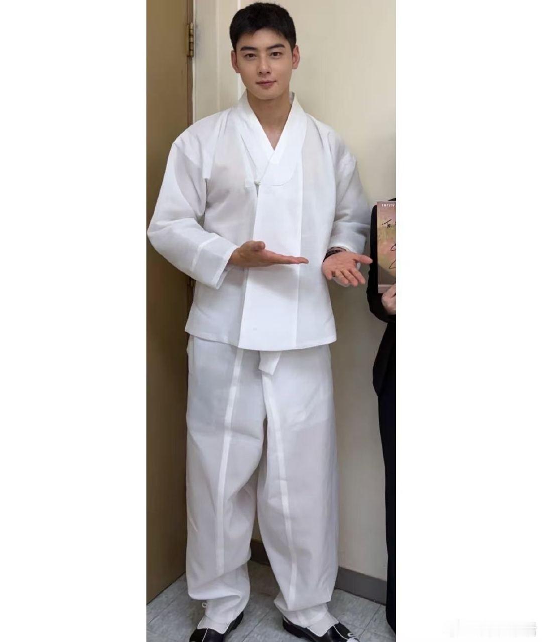 车银优怎么胖成这样了车银优近照胖成这样！小韩国旗咋变成大胖小子了欧巴！谁让你