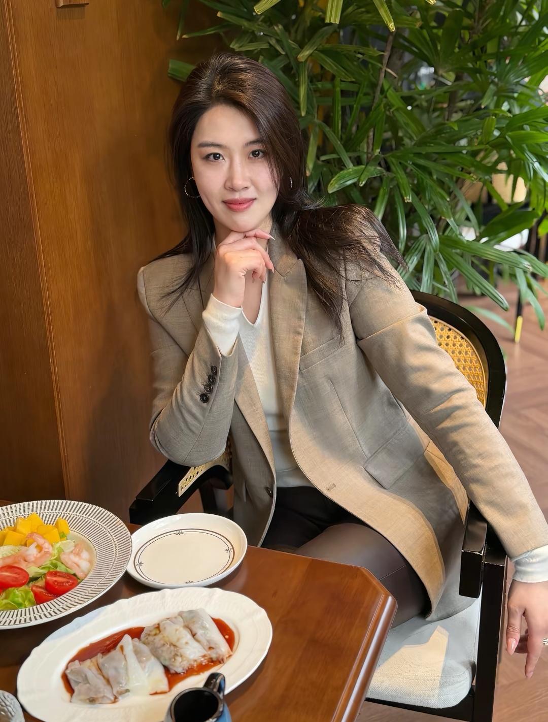 美食与时尚相伴