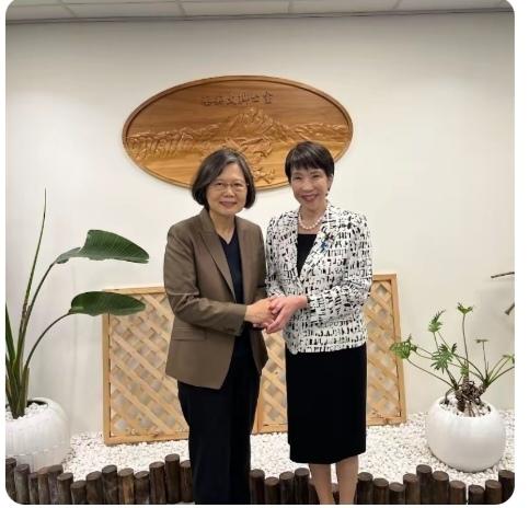 蔡英文，为哪般?日本高市早苗选举胜出，赖清德第一时间用中日文发
