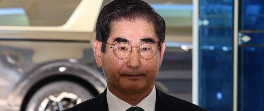 尹锡悦警卫处处长涉嫌违法用公款办龙山总统办公室乔迁宴宴请400名居民尹锡